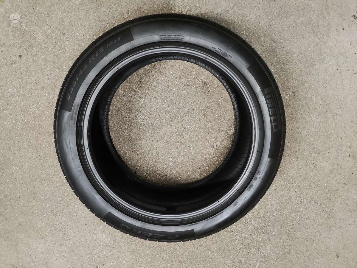 Pirelli PZero TM apie 8mm, летние 255/45 R19