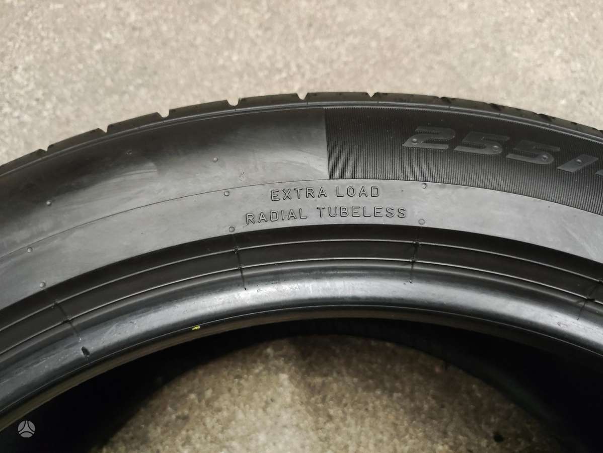 Pirelli PZero TM apie 8mm, летние 255/45 R19