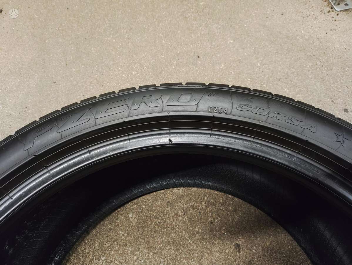 Pirelli PZero Corsa apie 6mm, summer 275/35 R19