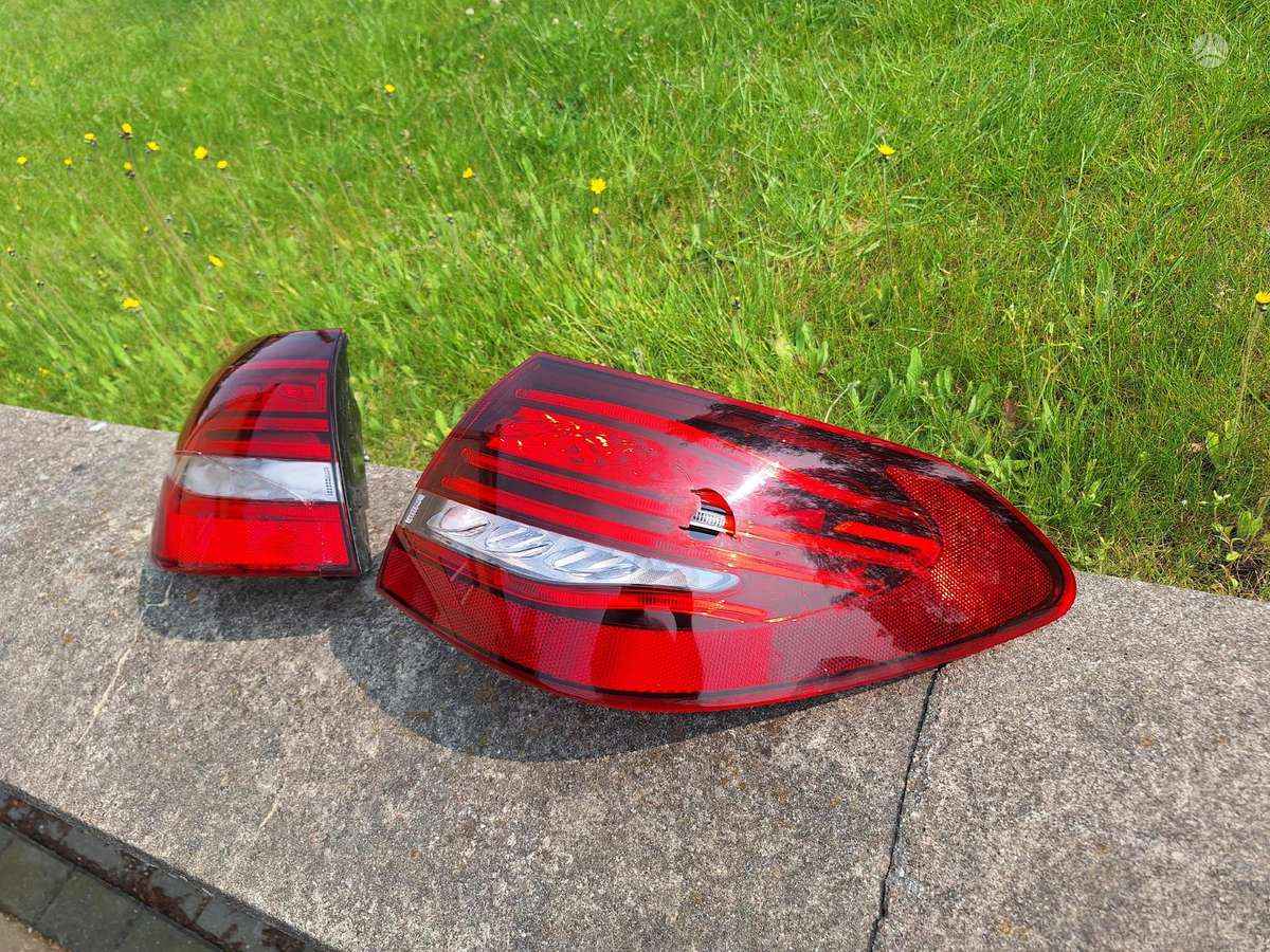 Mercedes-Benz C klasė lights