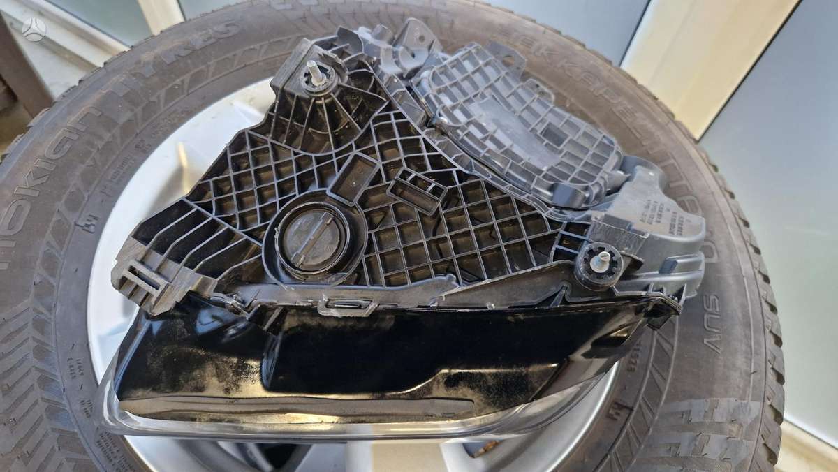Porsche Taycan, 9JA941006A, žibintai