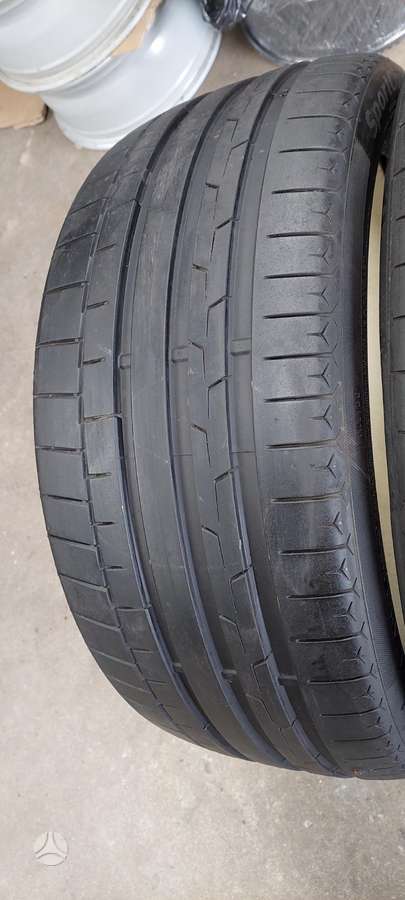 Continental, summer 255/35 R21