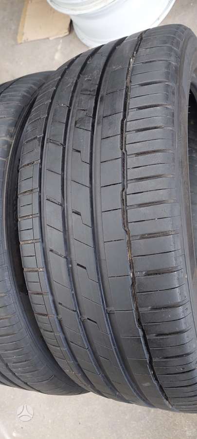 Hankook, summer 235/45 R20