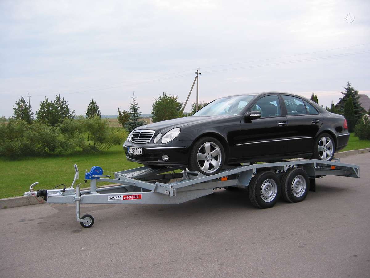 Tauras Vienvietė / dvivietė, auto transporter
