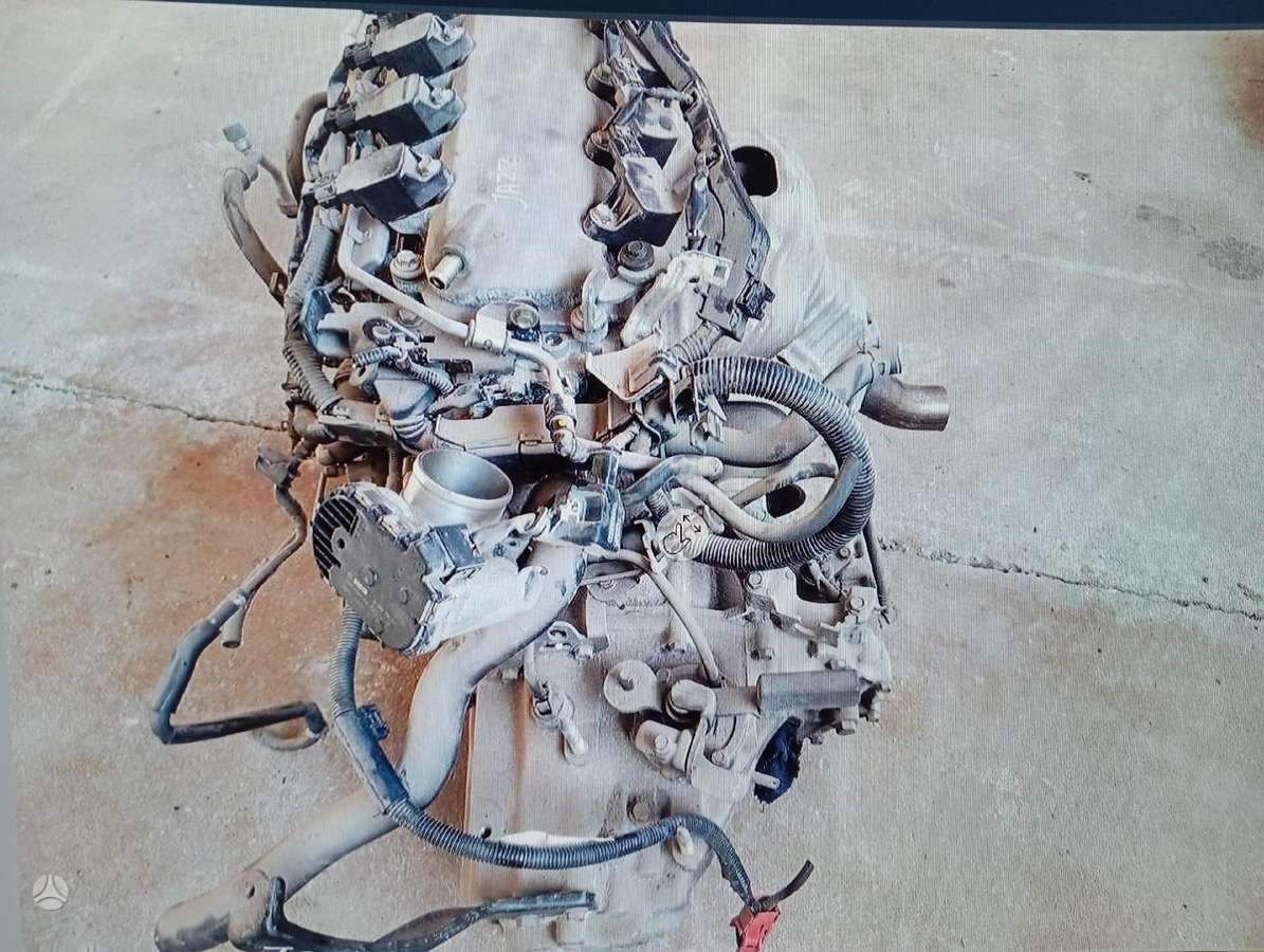 Honda Jazz bumpers, engine