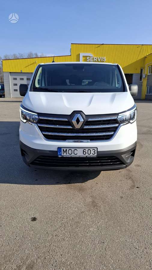 Renault Trafic, passenger minibus