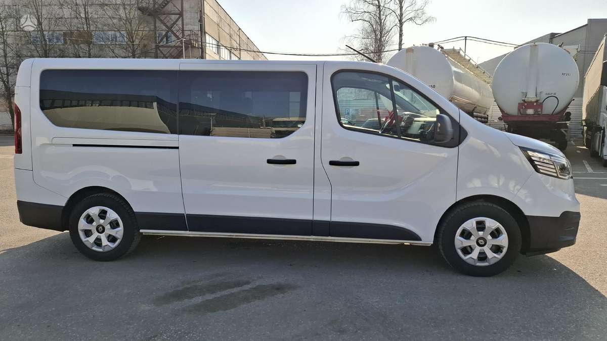 Renault Trafic, keleivinis mikroautobusas