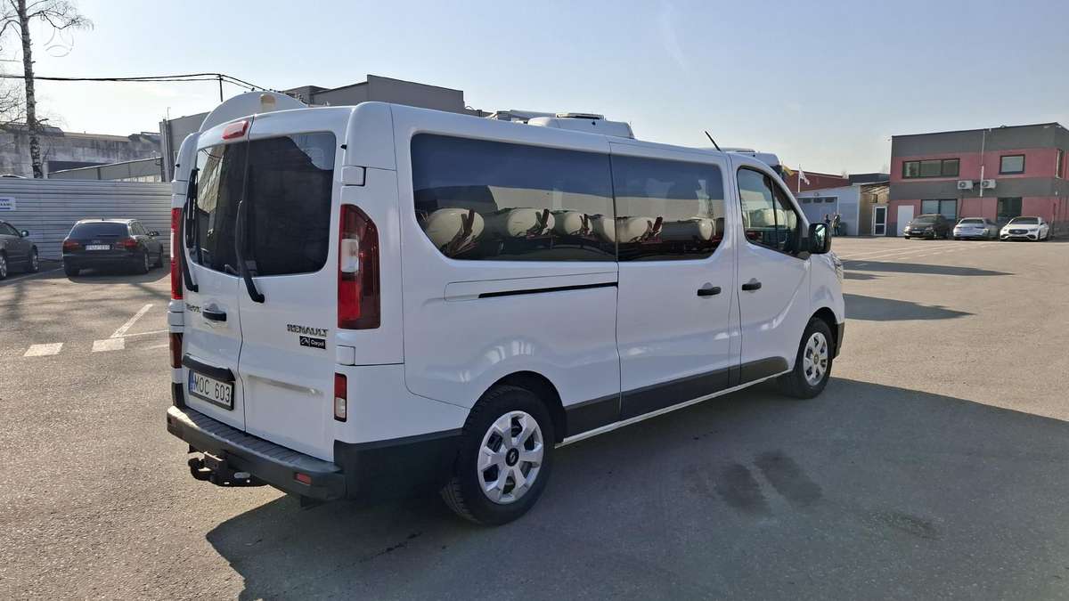 Renault Trafic, keleivinis mikroautobusas