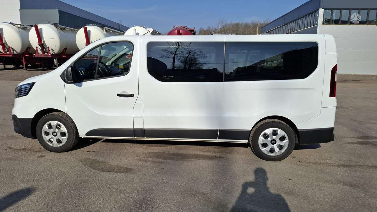 Renault Trafic, keleivinis mikroautobusas
