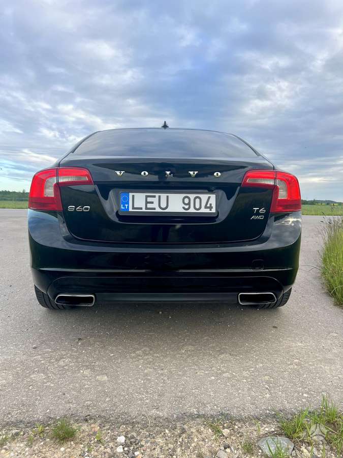 Volvo S60, 3.0 l., Седан