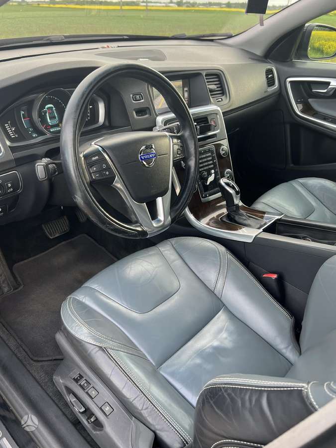 Volvo S60, 3.0 l., Седан