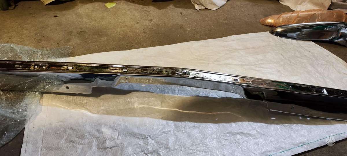 GAZ 24 apdailos detalės