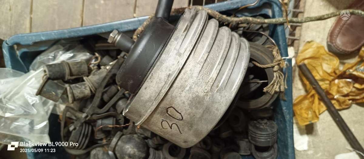 ZAZ 965 apdailos detalės