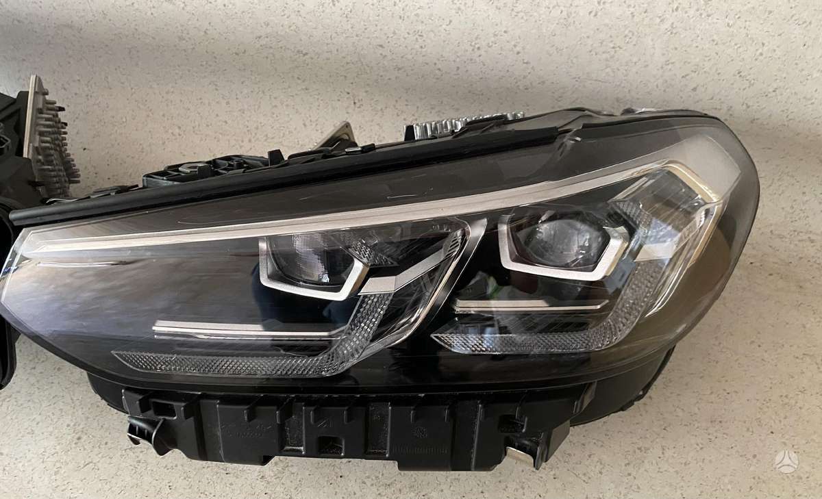 BMW X3 фары