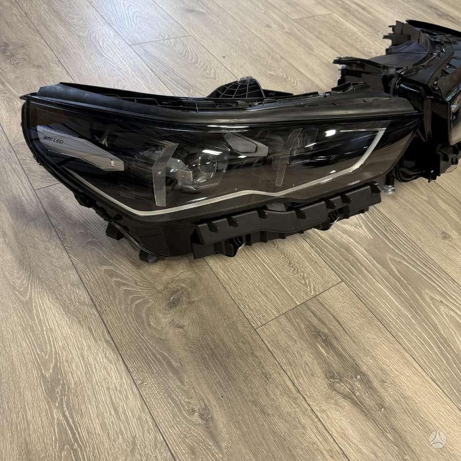 BMW 5 serija žibintai