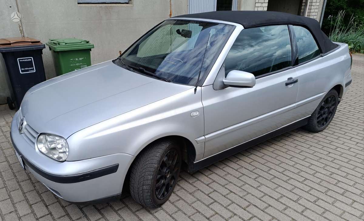 Volkswagen Golf - 2