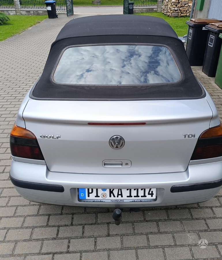 Volkswagen Golf - 6