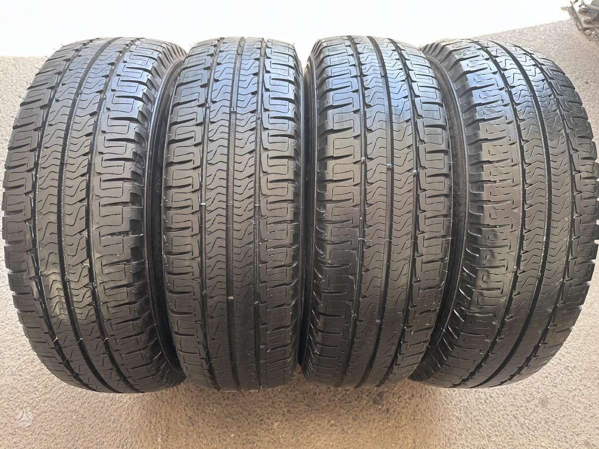 Michelin Agilis, всесезонные 215/70 R15
