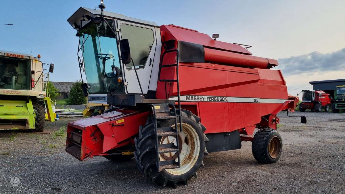 Massey Ferguson 25 Hidrostatas, комбайны