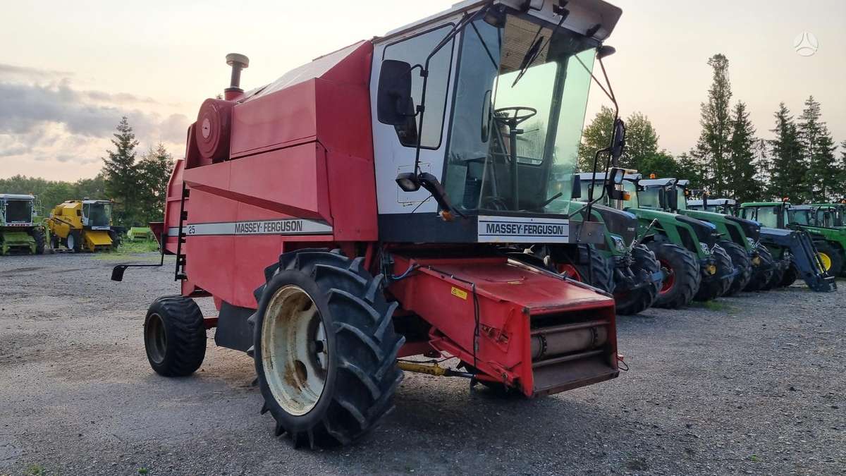 Massey Ferguson 25 Hidrostatas, комбайны