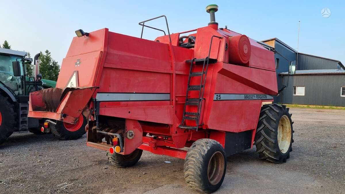 Massey Ferguson 25 Hidrostatas, combine harvesters