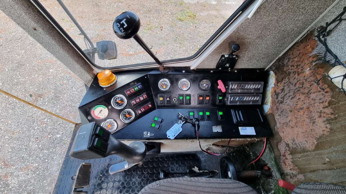 Massey Ferguson 25 Hidrostatas, комбайны
