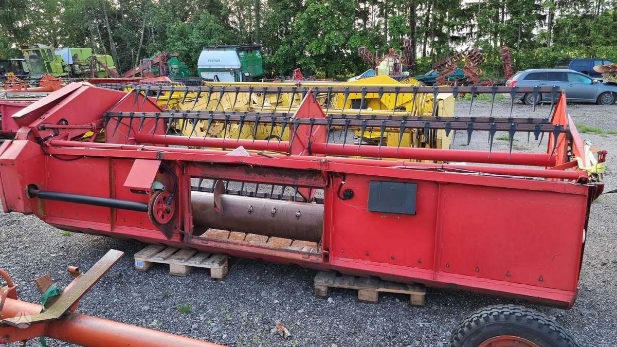 Massey Ferguson 25 Hidrostatas, combine harvesters