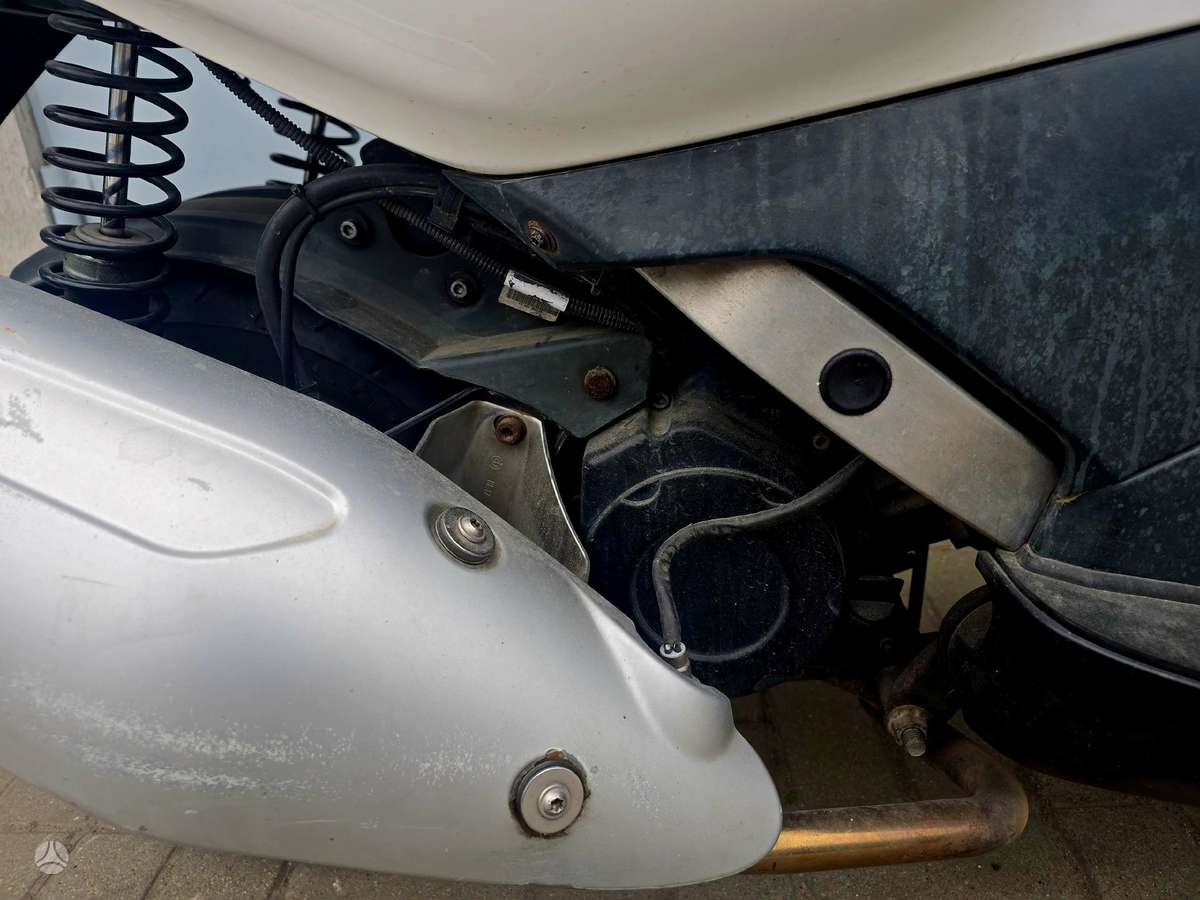 BMW C1, scooters / mopeds