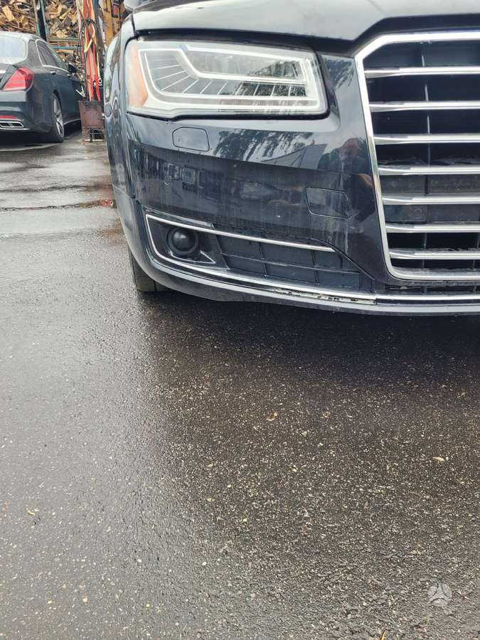 Audi A8 L