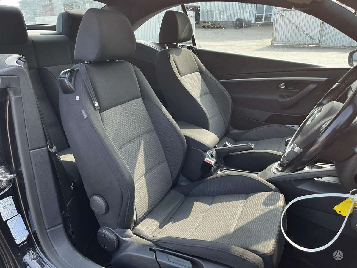Volkswagen Eos