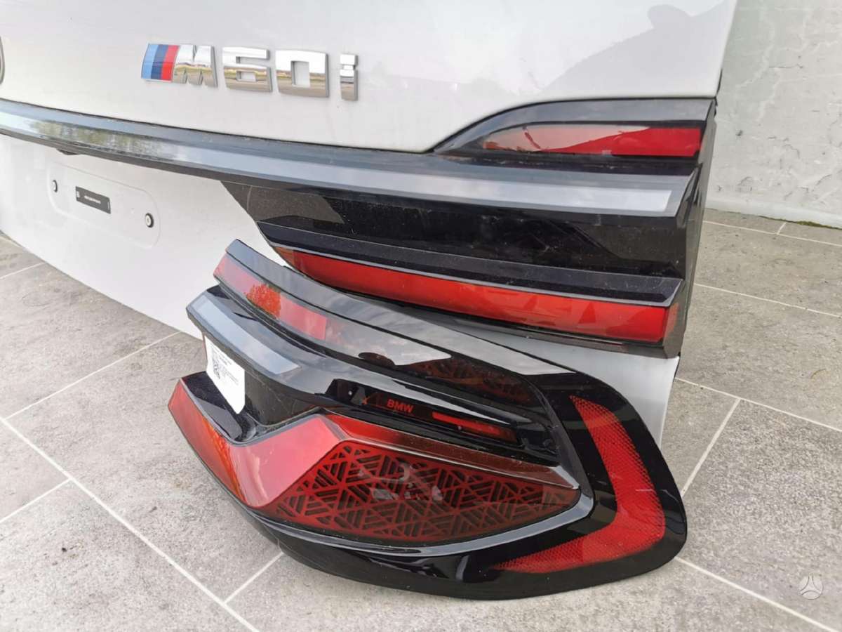 BMW X7 kėbulo dalys