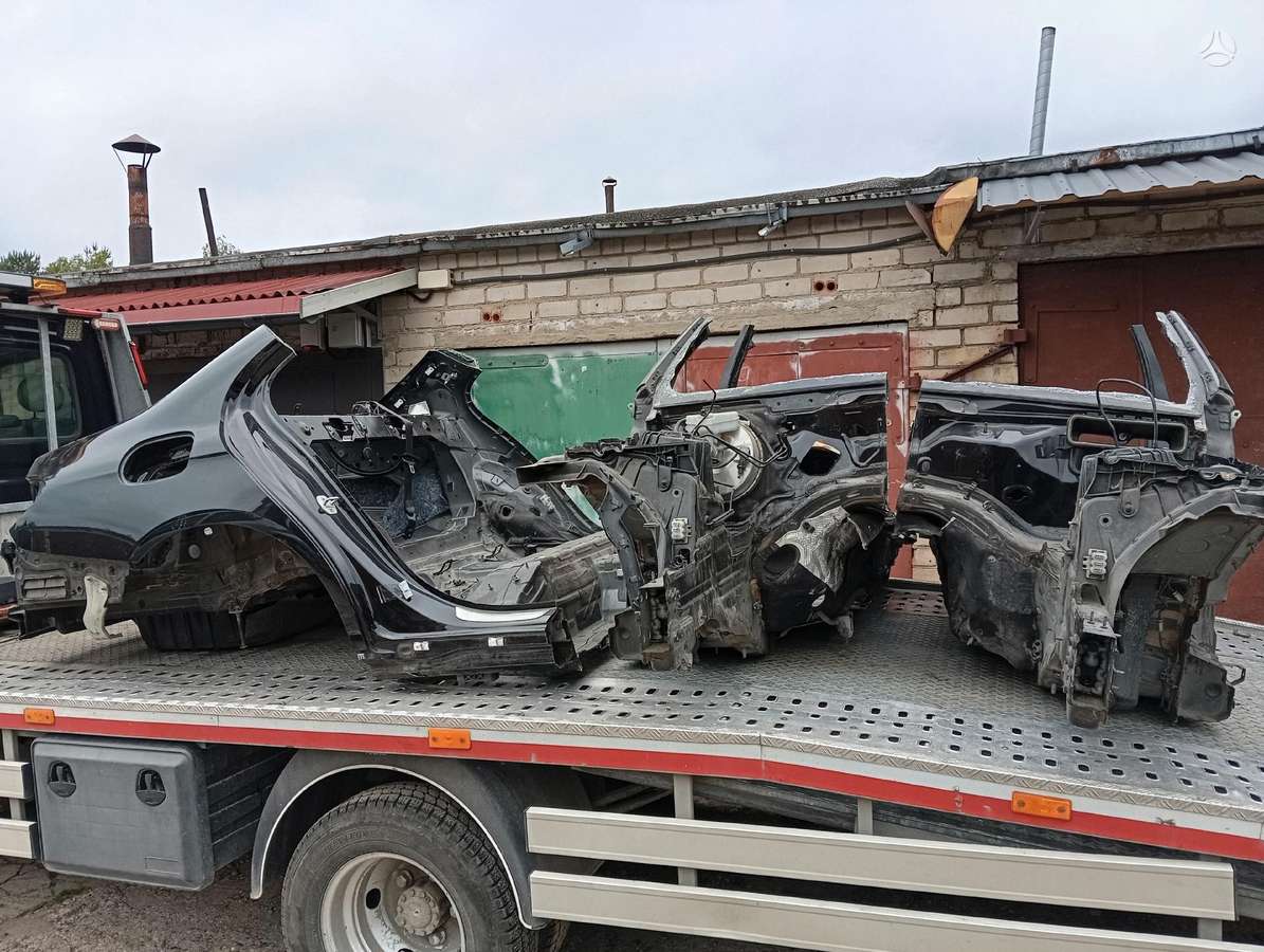 Mercedes-Benz E klasė детали кузова