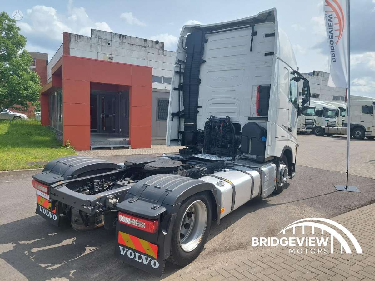 Volvo FH460, double sleeper