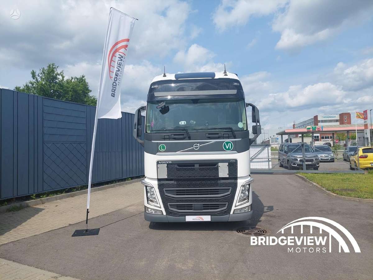 Volvo FH460, double sleeper