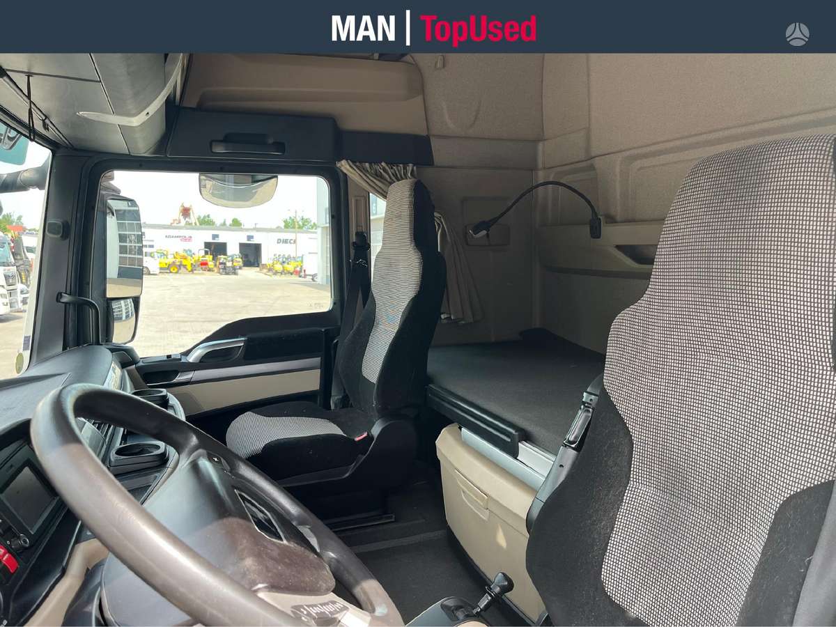 MAN 18.460 XLX Cab Retarder (8624), single sleeper