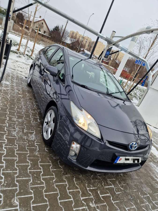 Toyota Prius, hečbekas