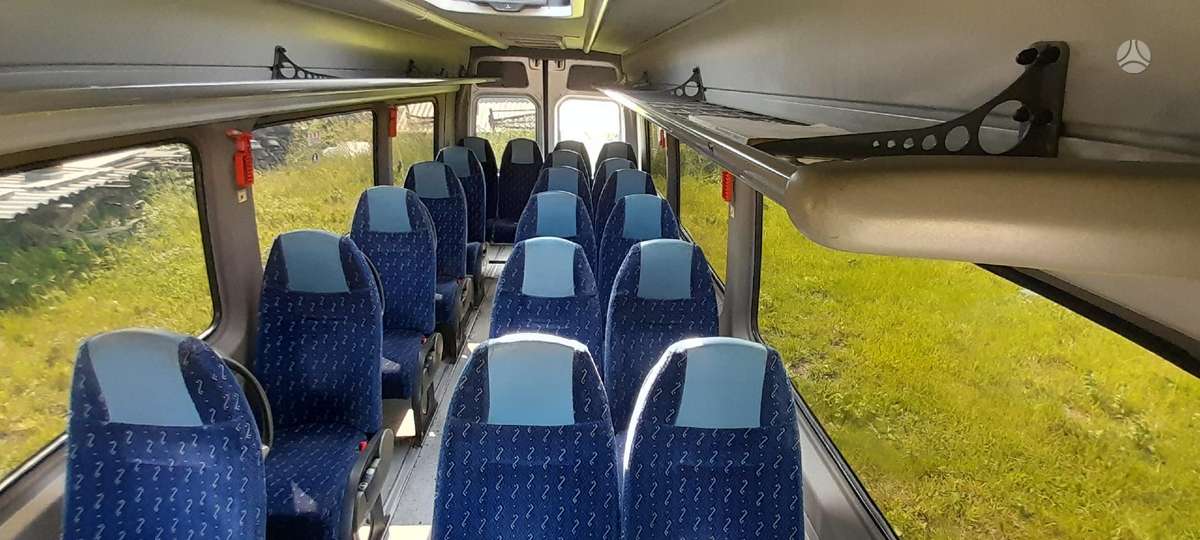 Mercedes-Benz Sprinter, passenger vans