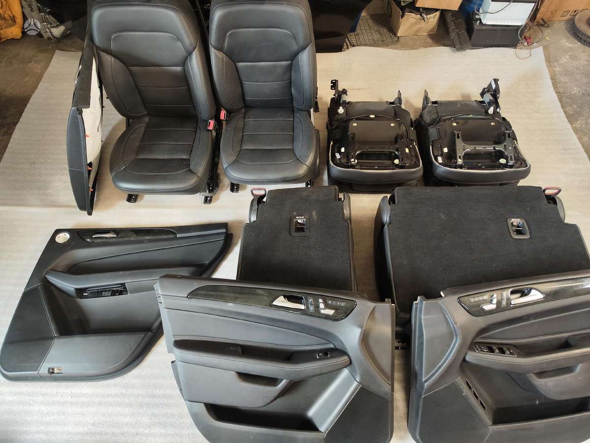 Mercedes-Benz GLS klasė Su tv