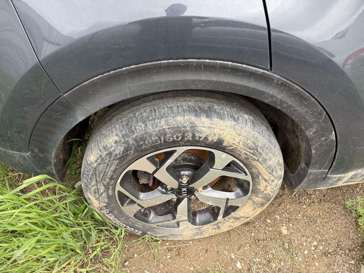 Kia Sportage for parts