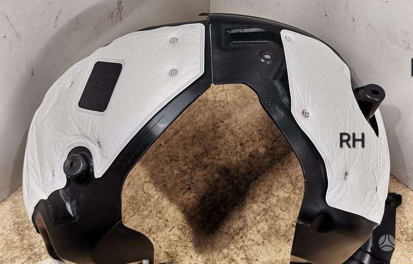 Tesla Model 3 Tesla model 3 dalys 160780800a elektrinis radiatorių vent