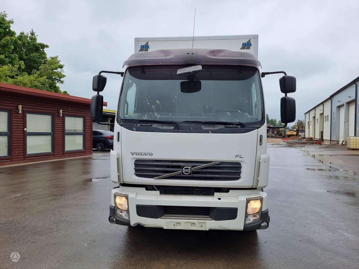 Volvo FL 240, isothermal trucks