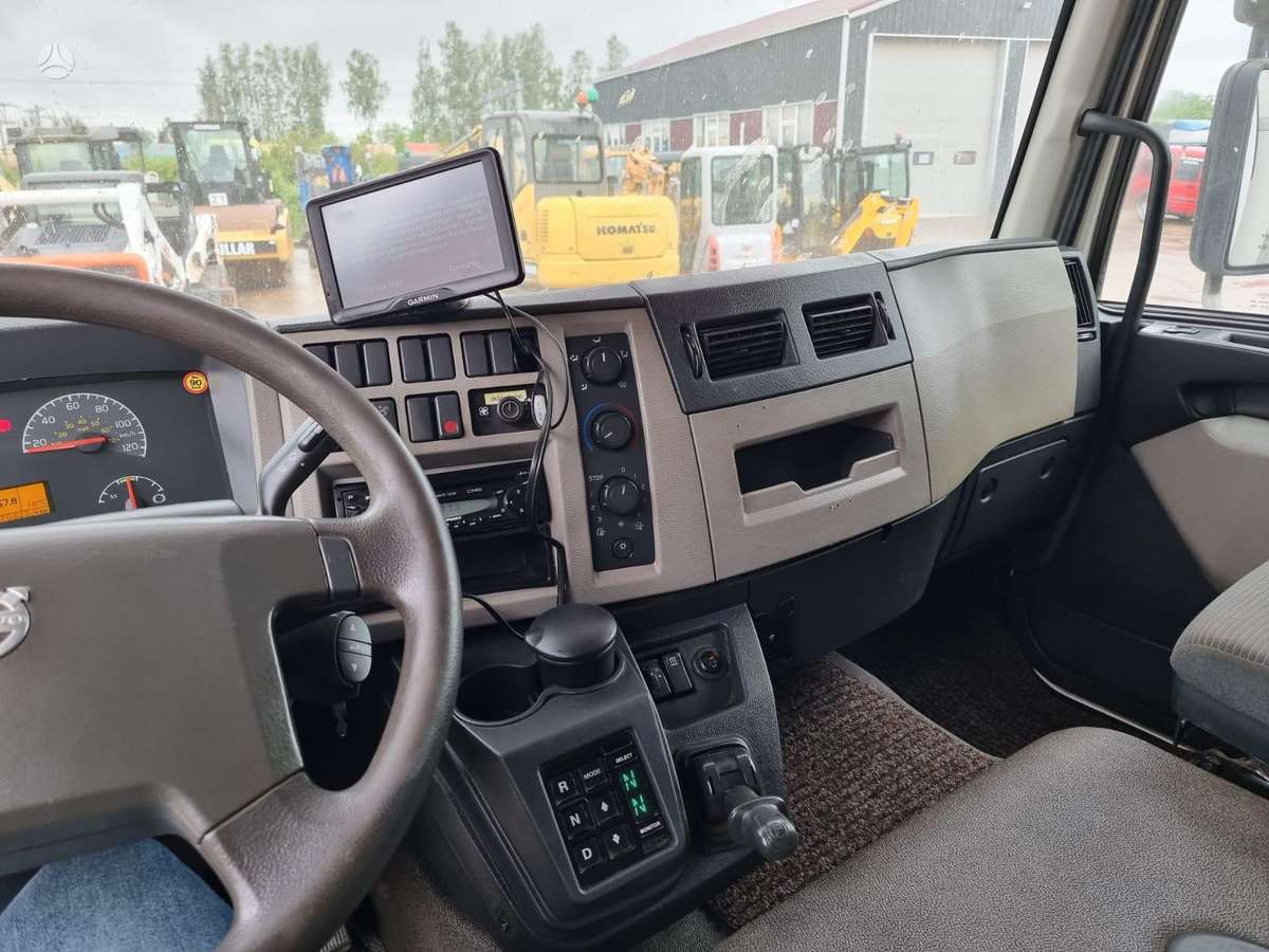 Volvo FL 240, isothermal trucks