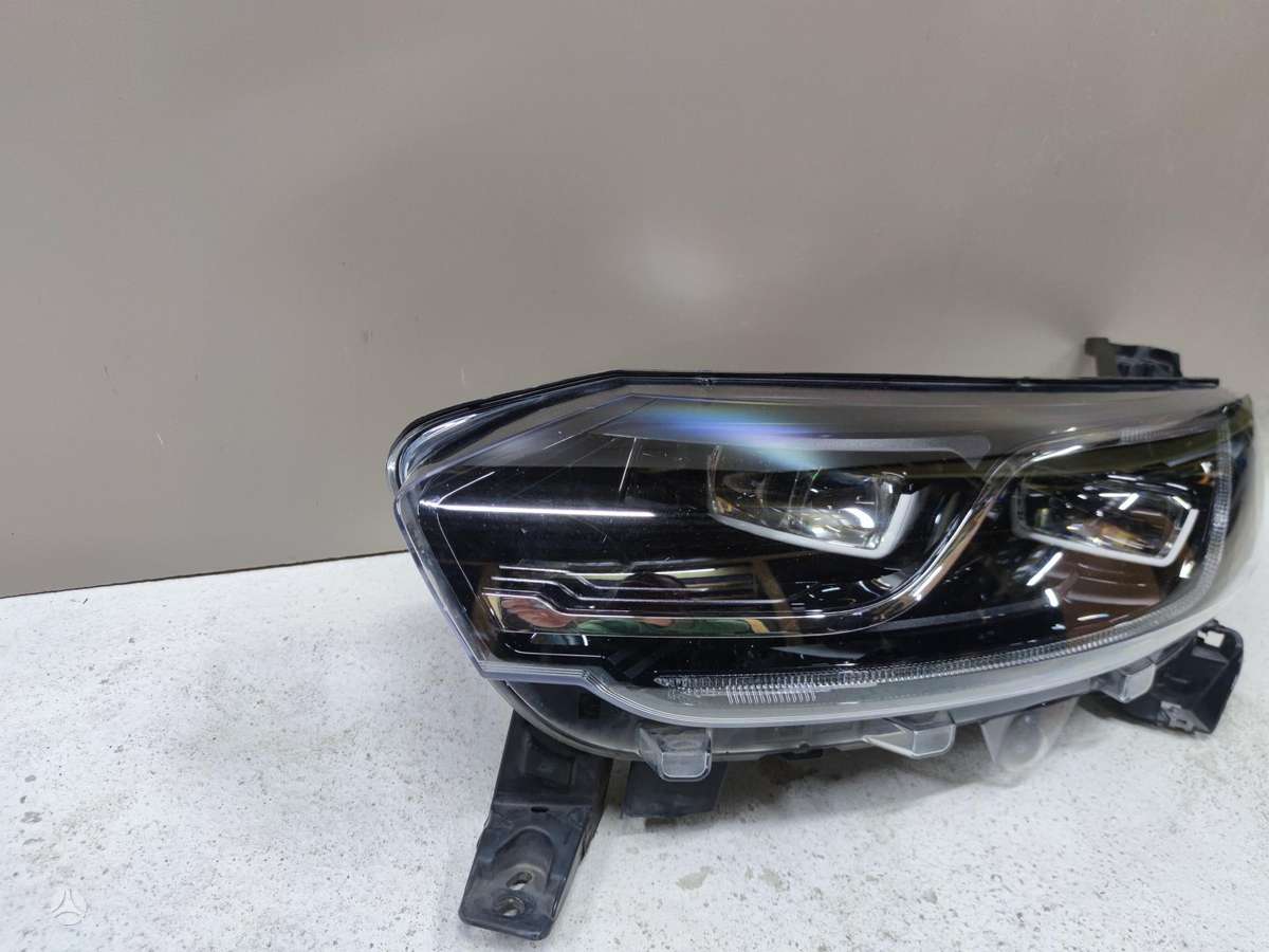 Renault Espace lights