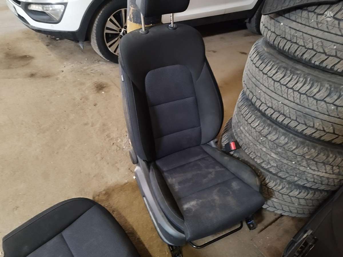 Hyundai Tucson сиденья