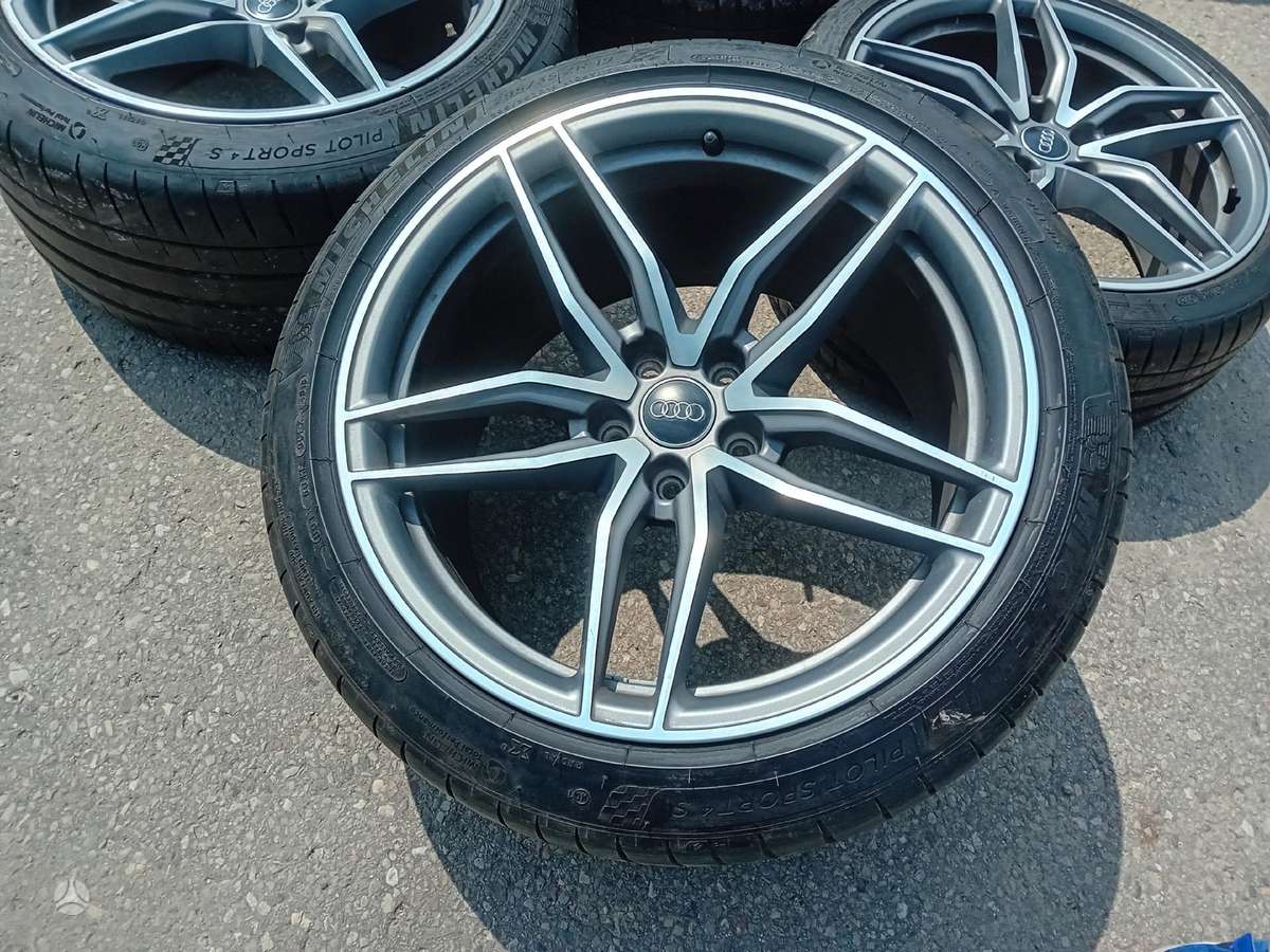 Audi, vieglmetāla, R19