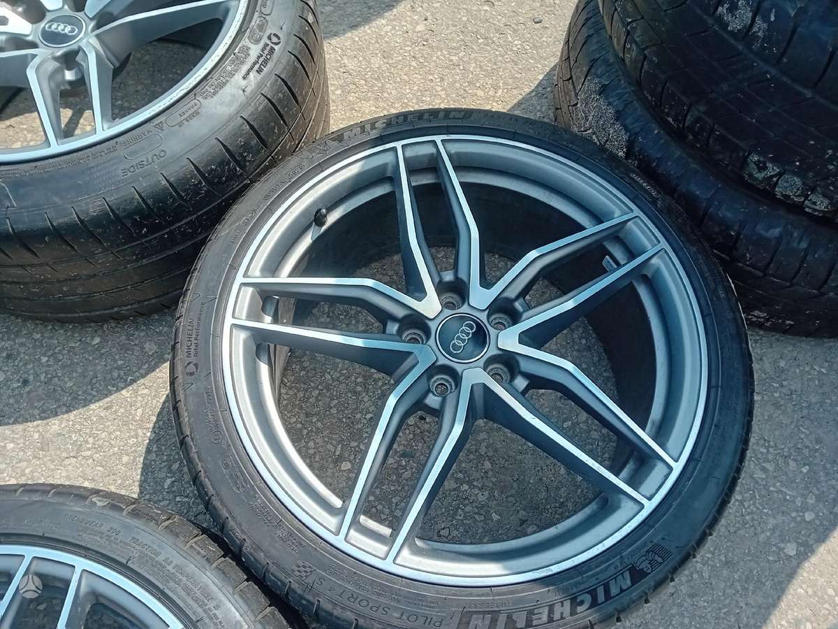 Audi, vieglmetāla, R19