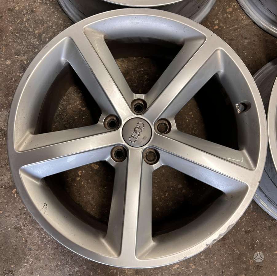 Audi, light alloy, R18