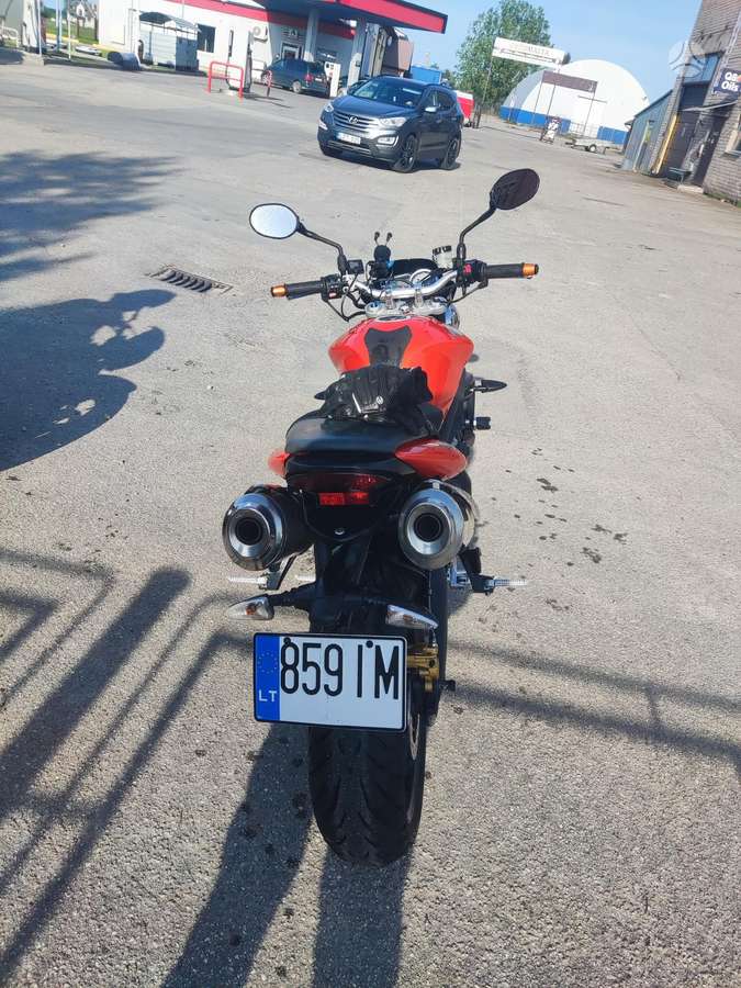 Triumph Street Triple, street / classic