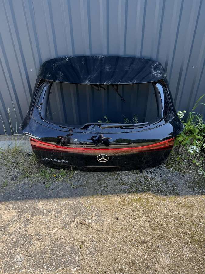 Mercedes-Benz EQA