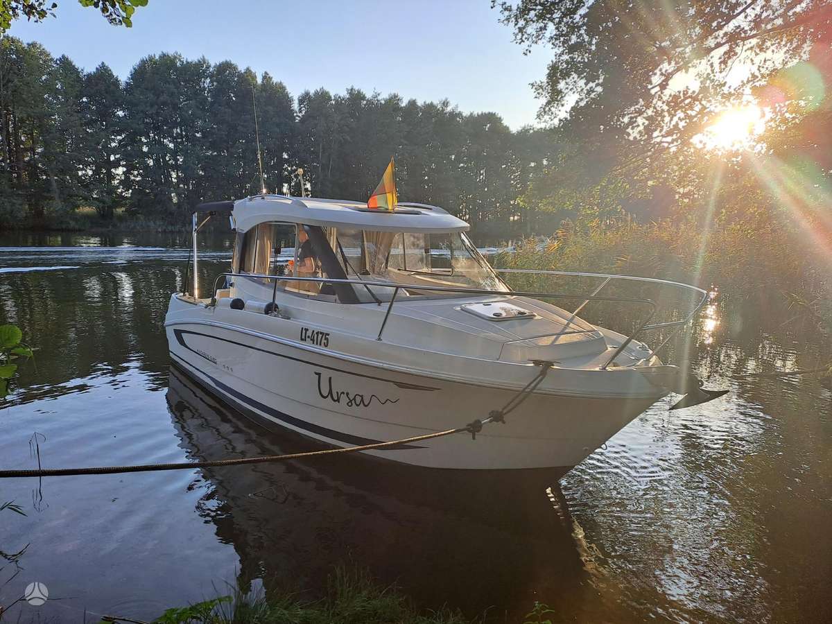 Antares 680, yachts / cruisers
